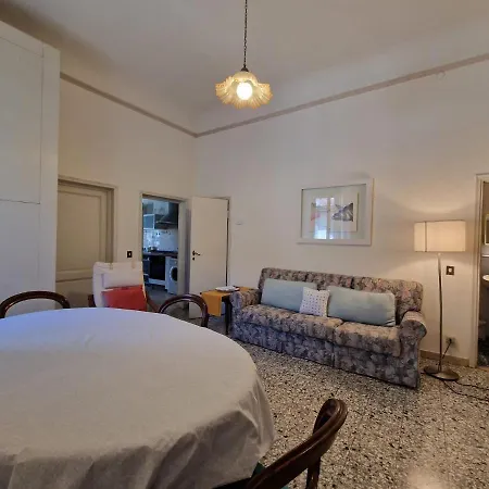 Apartamento Pandolfini 11 *